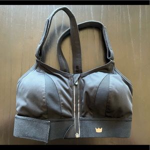 SHEFIT Ultimate Sports Bra